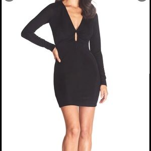 Cosmopolitan Dress the Population Amari Long Sleeve Keyhole Body-Con Dress